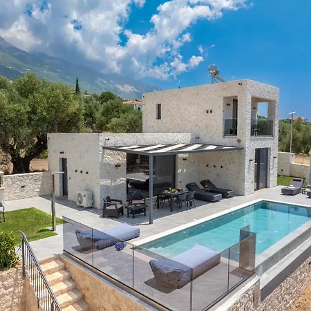 Aggelatos Stone Villa Lourdata (Kefalonia)